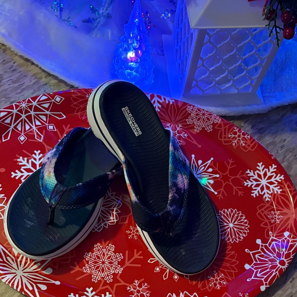 Skechers Kids' Blue and Pink Flip Flops - Picture 3 of 9